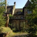 D'Neville Mansion